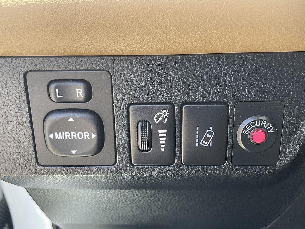 used 2018 Toyota RAV4 Hybrid car, priced at $22,952