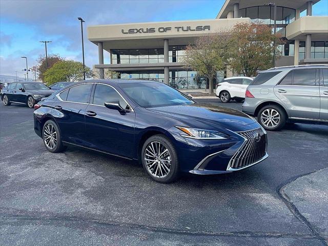 new 2025 Lexus ES 300h car, priced at $50,624