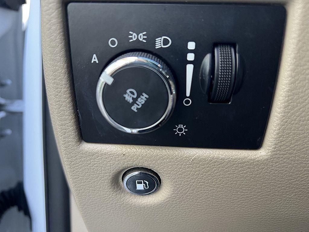 used 2019 Jeep Grand Cherokee car, priced at $17,443