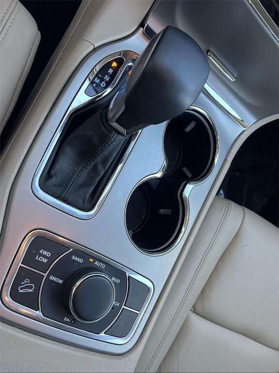 used 2019 Jeep Grand Cherokee car, priced at $17,443