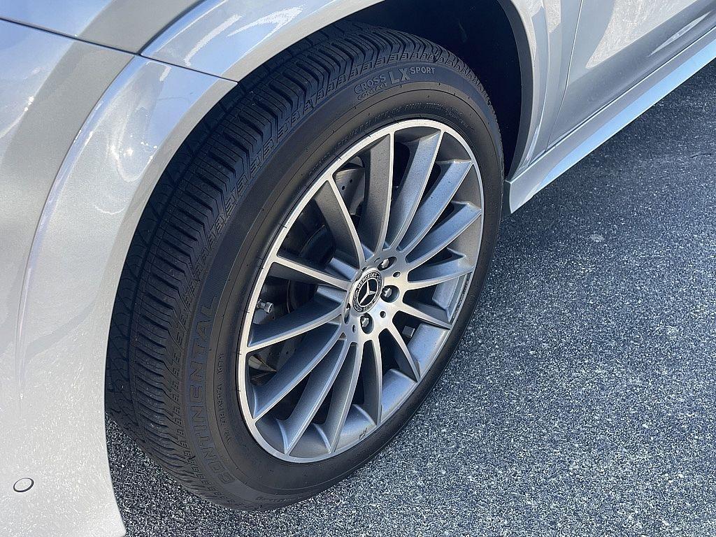 used 2024 Mercedes-Benz GLE 450 car, priced at $59,988