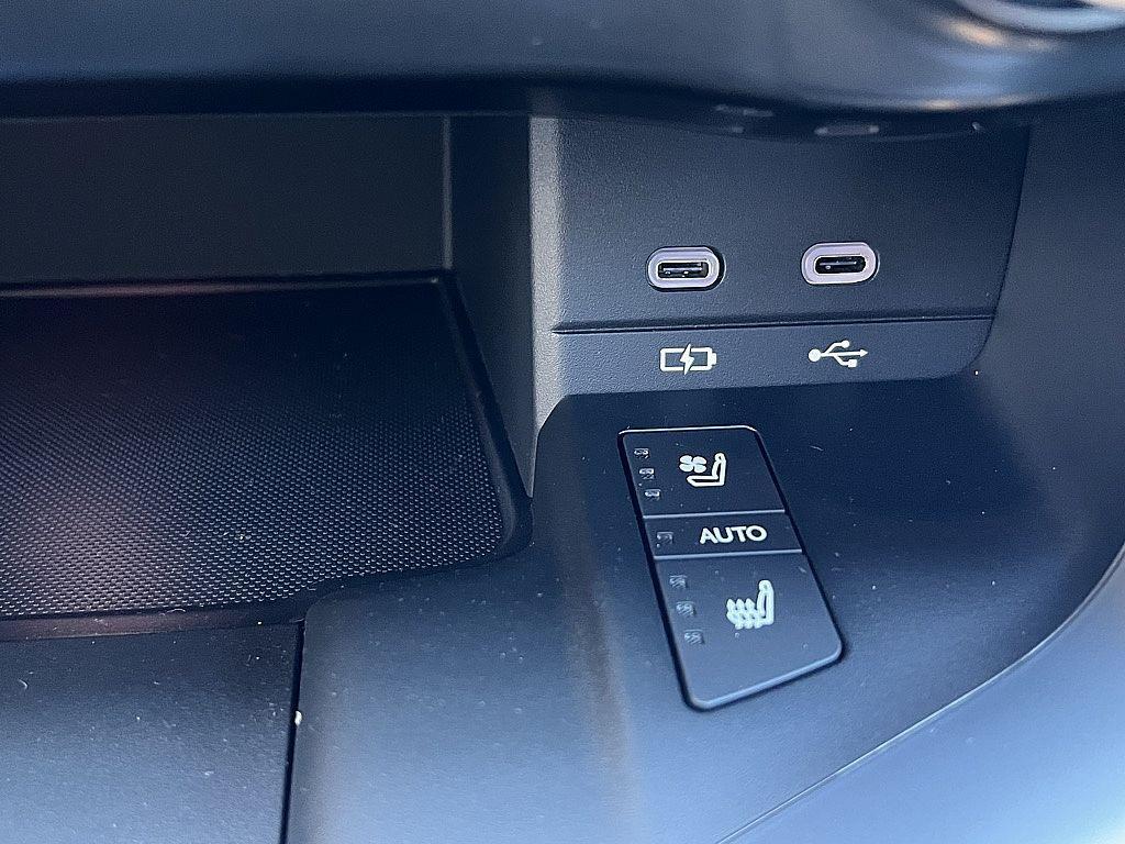 new 2025 Lexus LX 600 car, priced at $118,938