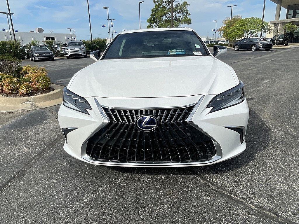 used 2022 Lexus ES 300h car, priced at $30,980