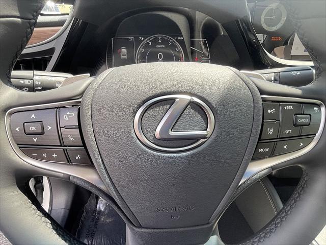 new 2025 Lexus ES 350 car, priced at $49,575