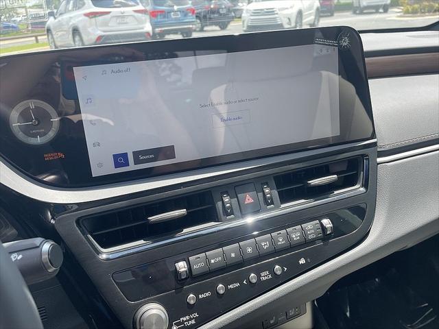 new 2025 Lexus ES 350 car, priced at $49,575