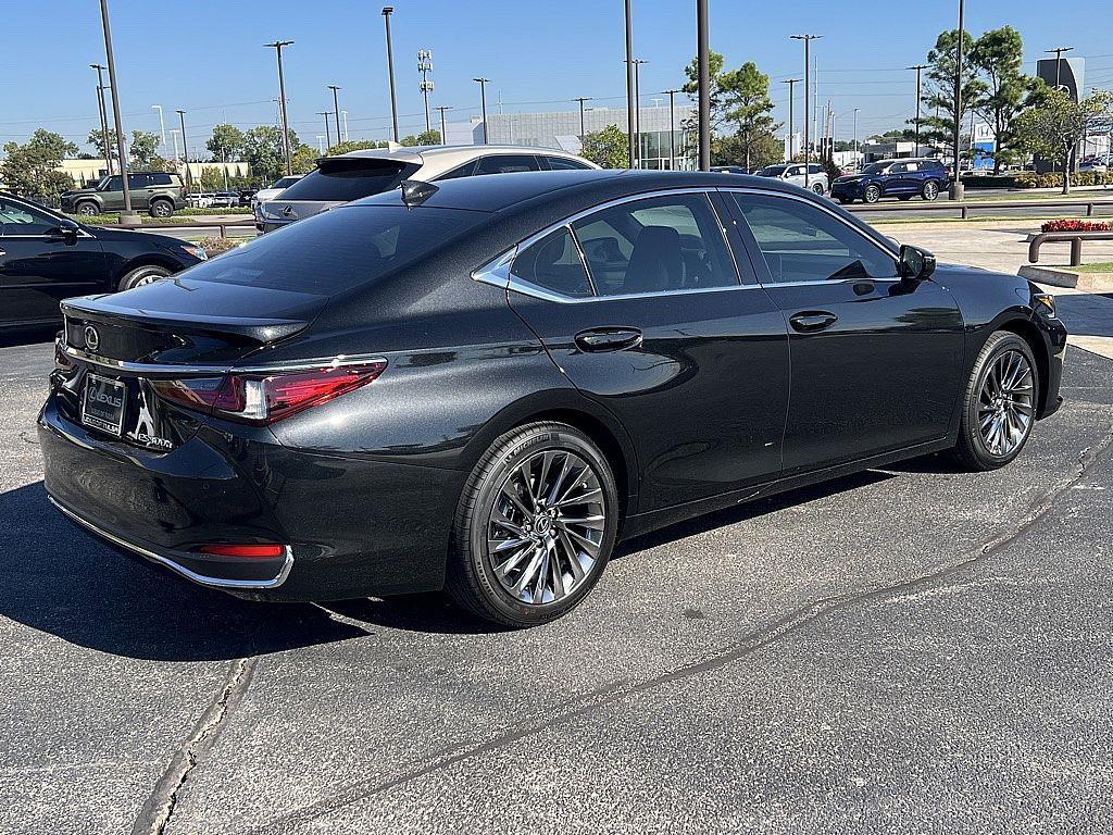 new 2025 Lexus ES 300h car, priced at $54,479