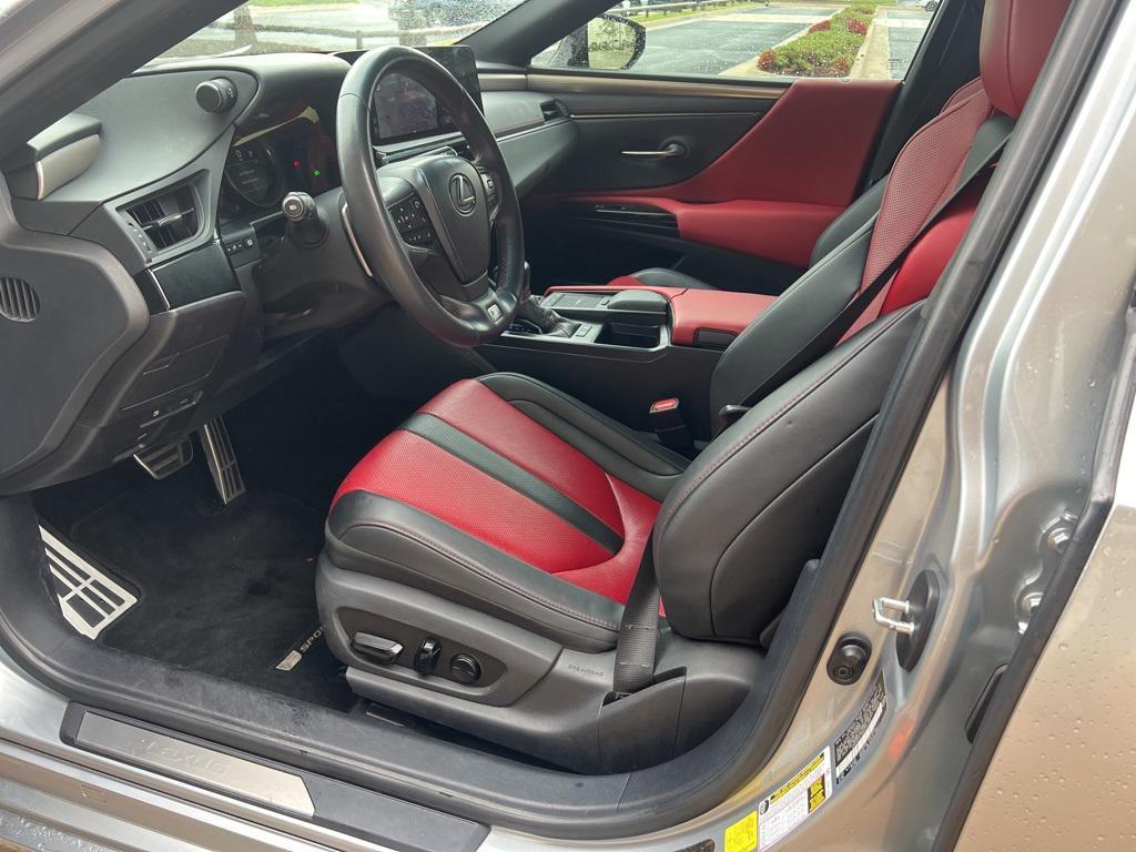 used 2022 Lexus ES 300h car, priced at $31,920