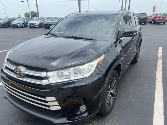 used 2019 Toyota Highlander car, priced at $20,883