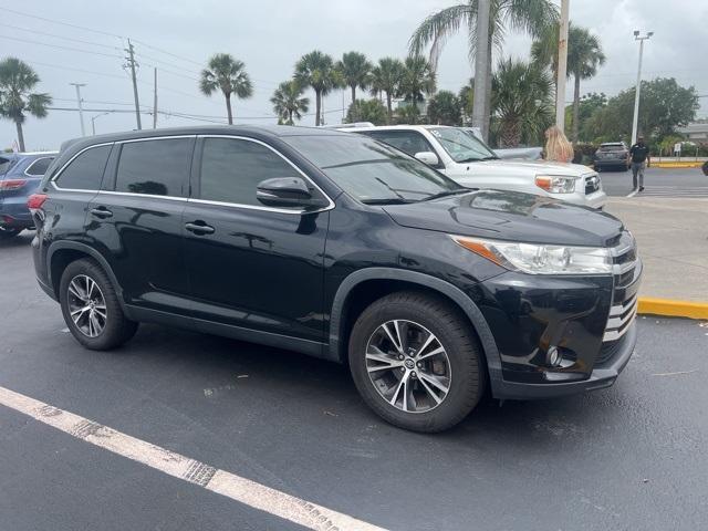 used 2019 Toyota Highlander car, priced at $20,883