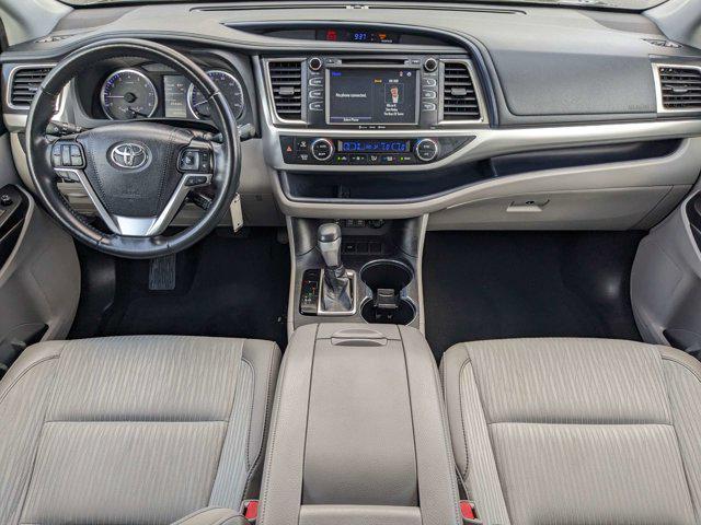 used 2019 Toyota Highlander car