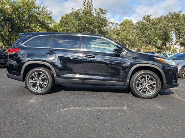 used 2019 Toyota Highlander car