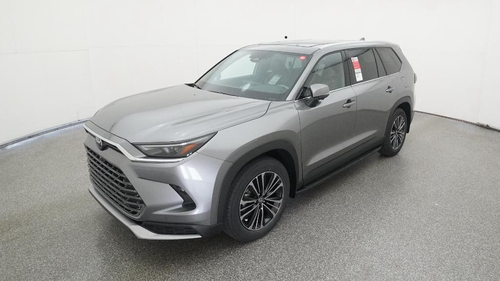 new 2026 Toyota Highlander Hybrid car, priced at $65,853