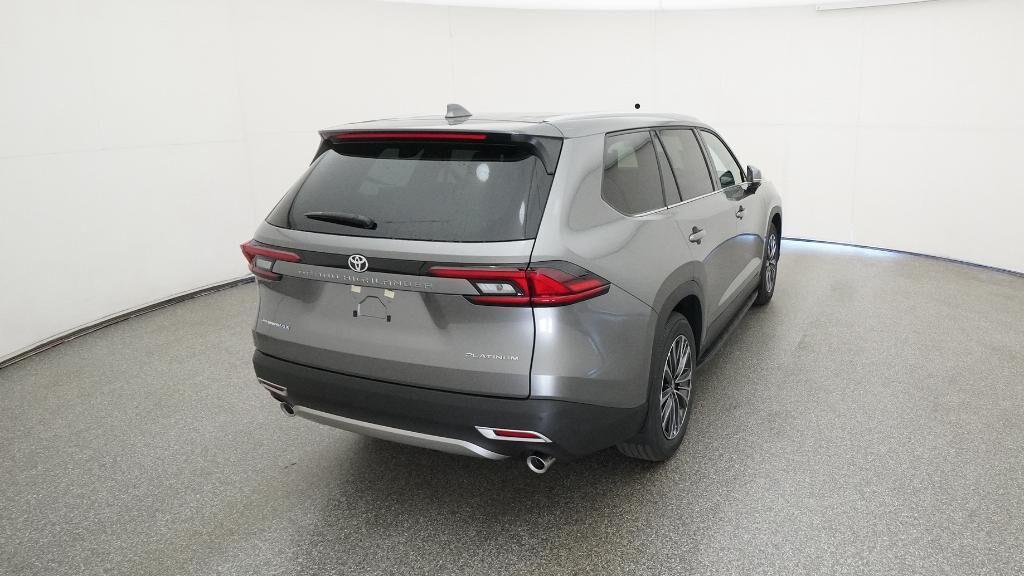new 2026 Toyota Highlander Hybrid car, priced at $65,853