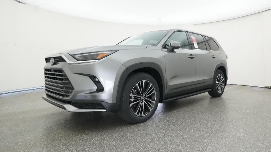 new 2026 Toyota Highlander Hybrid car, priced at $65,853
