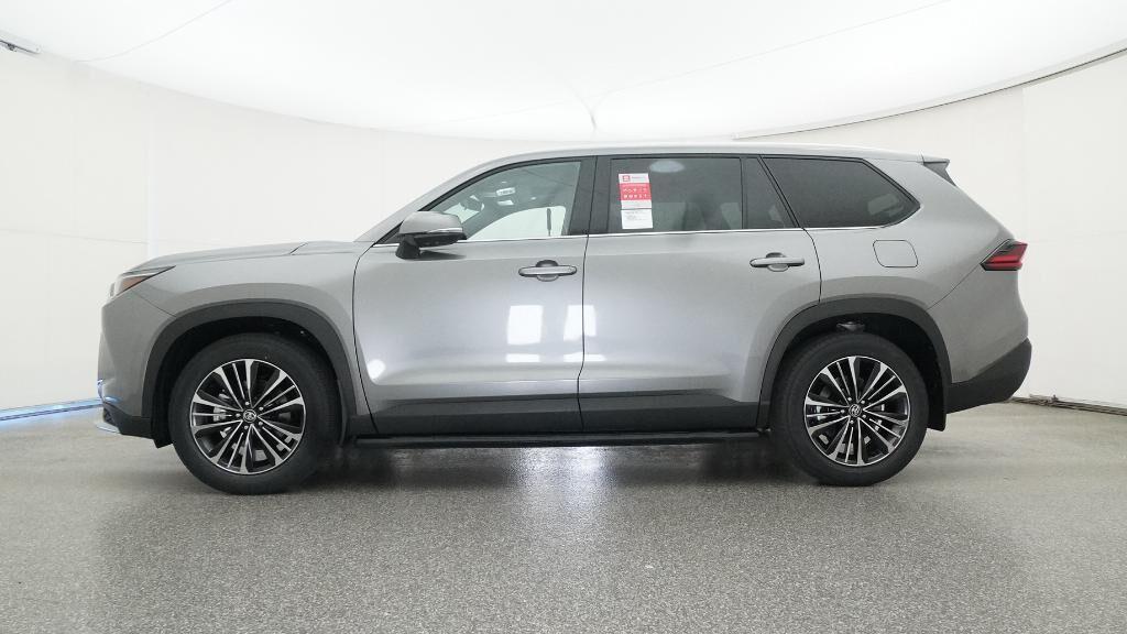 new 2026 Toyota Highlander Hybrid car, priced at $65,853