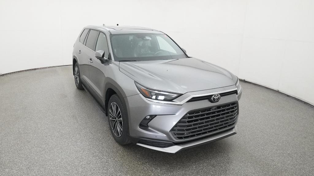 new 2026 Toyota Highlander Hybrid car, priced at $65,853