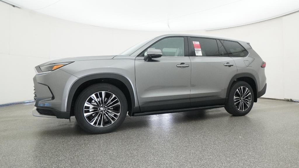 new 2026 Toyota Highlander Hybrid car, priced at $65,853