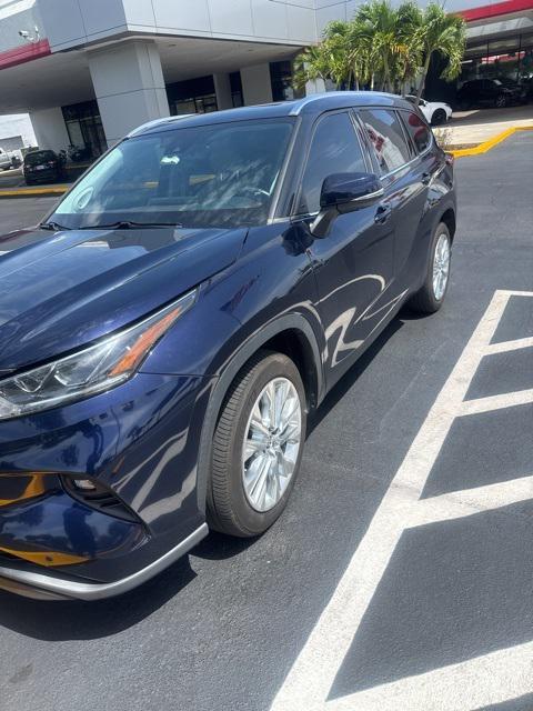 used 2020 Toyota Highlander car, priced at $29,884