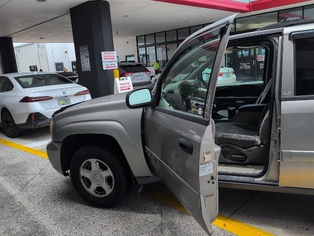used 2002 Chevrolet TrailBlazer car, priced at $4,988