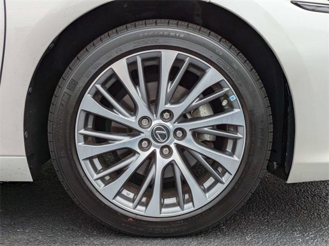 used 2019 Lexus ES 350 car, priced at $31,478