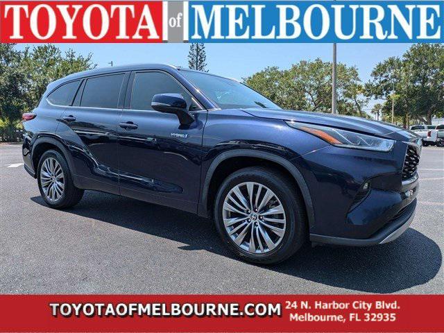 used 2021 Toyota Highlander Hybrid car, priced at $38,499