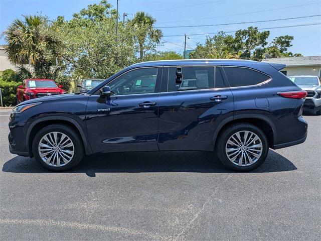 used 2021 Toyota Highlander Hybrid car, priced at $38,499