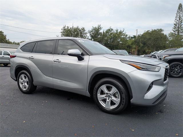 used 2023 Toyota Highlander car, priced at $31,499