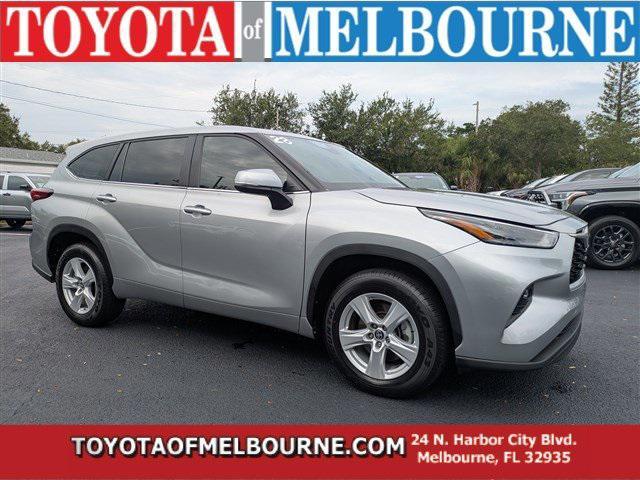used 2023 Toyota Highlander car, priced at $31,499