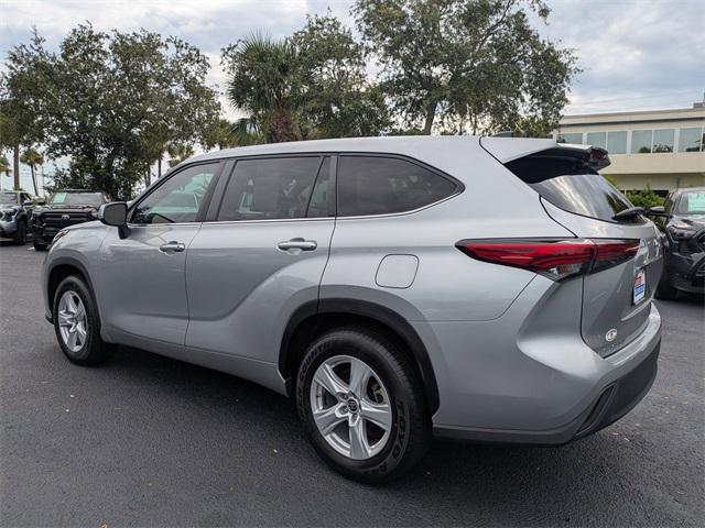 used 2023 Toyota Highlander car, priced at $31,499