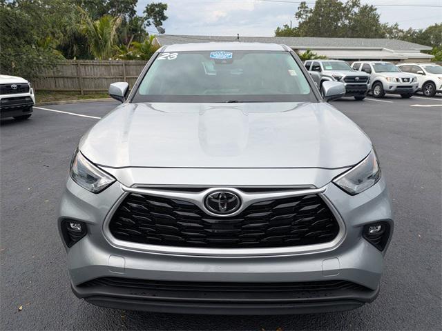 used 2023 Toyota Highlander car, priced at $31,499