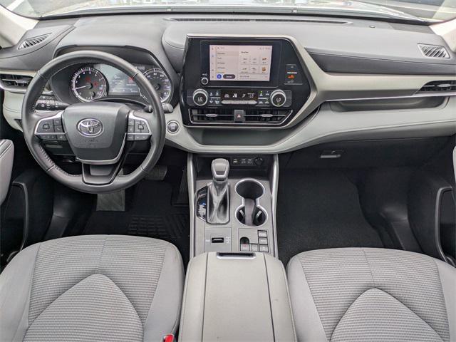 used 2023 Toyota Highlander car, priced at $31,499