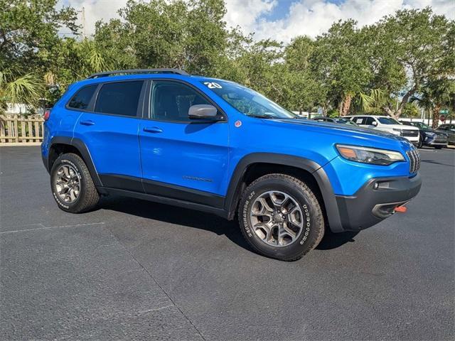 used 2020 Jeep Cherokee car, priced at $18,984