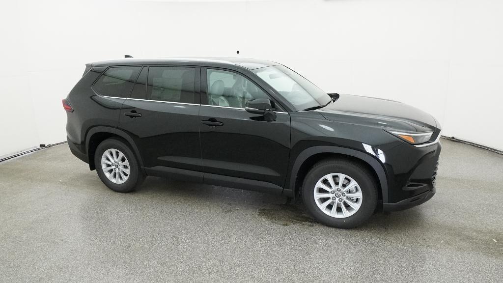 new 2026 Toyota Highlander Hybrid car, priced at $51,788