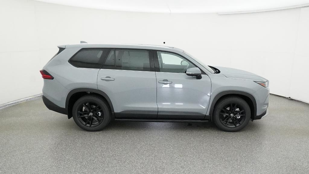 new 2026 Toyota Highlander Hybrid car, priced at $64,870