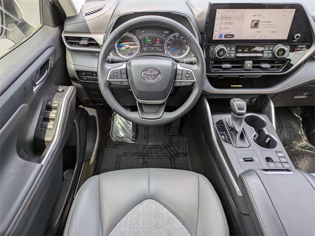 used 2023 Toyota Highlander Hybrid car, priced at $39,499