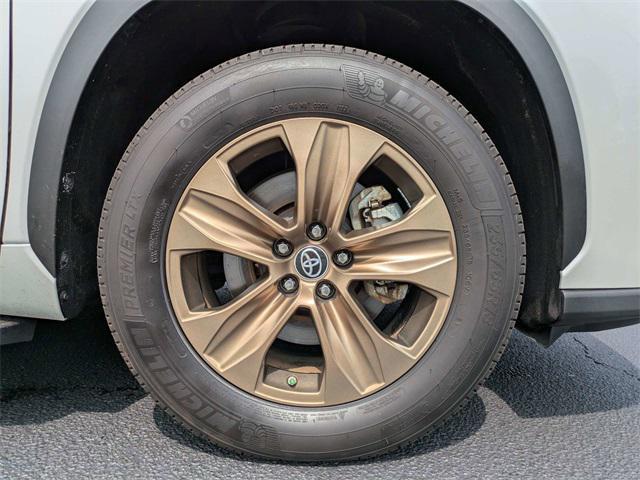 used 2023 Toyota Highlander Hybrid car, priced at $39,499
