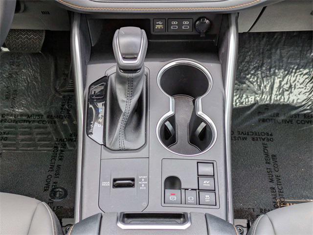 used 2023 Toyota Highlander Hybrid car, priced at $39,499