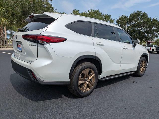 used 2023 Toyota Highlander Hybrid car, priced at $39,499