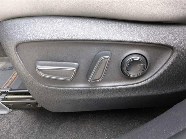 used 2023 Toyota Highlander Hybrid car, priced at $39,499