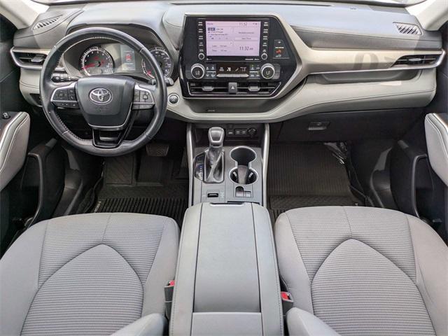 used 2020 Toyota Highlander car, priced at $29,884