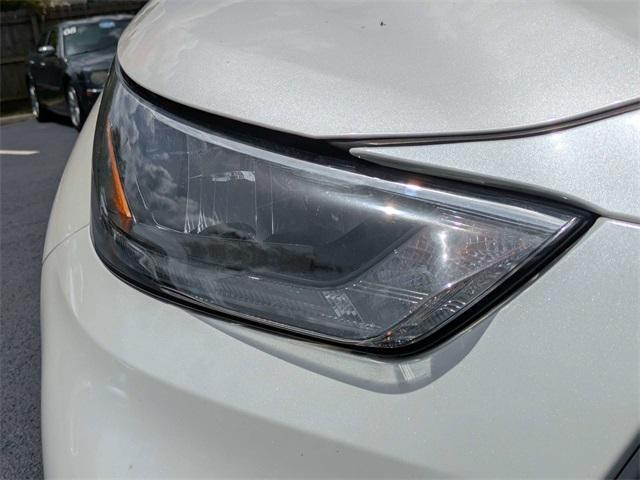 used 2020 Toyota Highlander car, priced at $29,884
