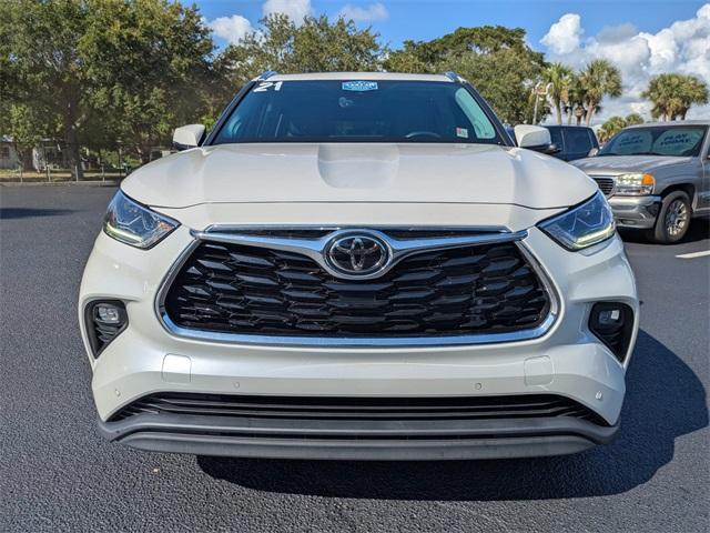 used 2021 Toyota Highlander car, priced at $35,497