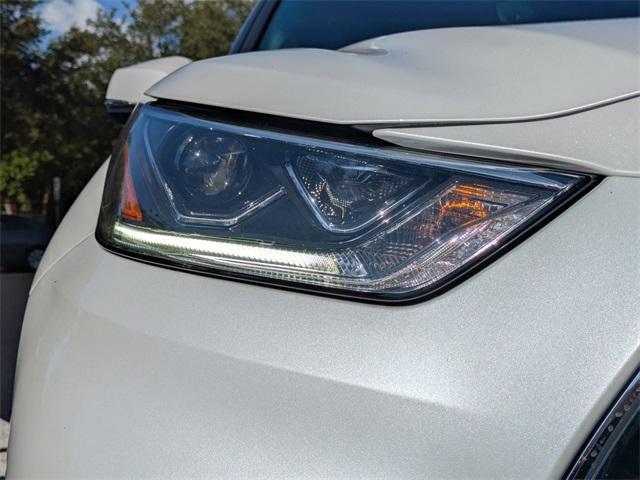 used 2021 Toyota Highlander car, priced at $35,497