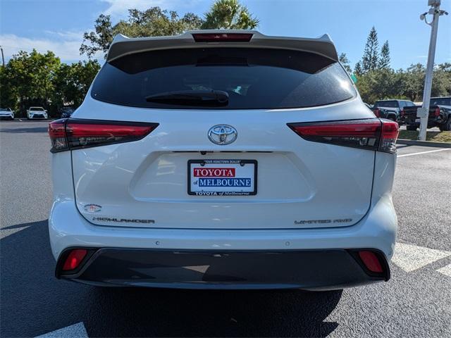 used 2021 Toyota Highlander car, priced at $35,497