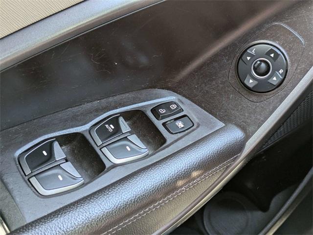 used 2013 Hyundai Santa Fe car, priced at $5,998