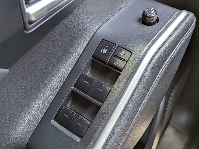 used 2022 Toyota Highlander car, priced at $33,499