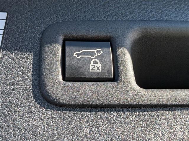 used 2024 Toyota Sienna car, priced at $48,998