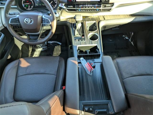 used 2024 Toyota Sienna car, priced at $48,998