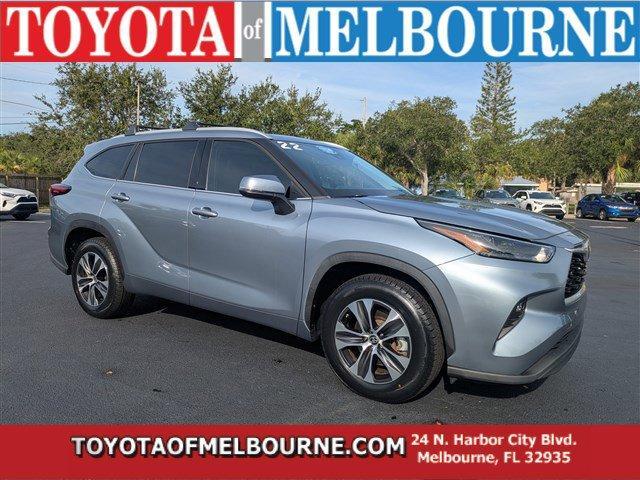 used 2022 Toyota Highlander car, priced at $30,988