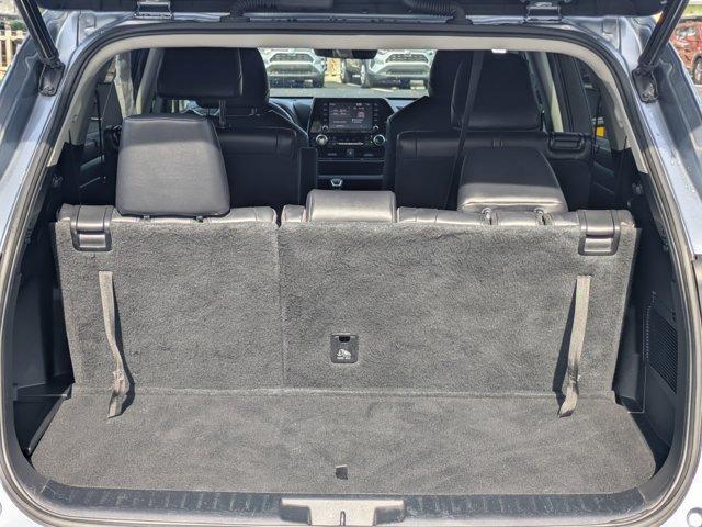 used 2022 Toyota Highlander car, priced at $30,998